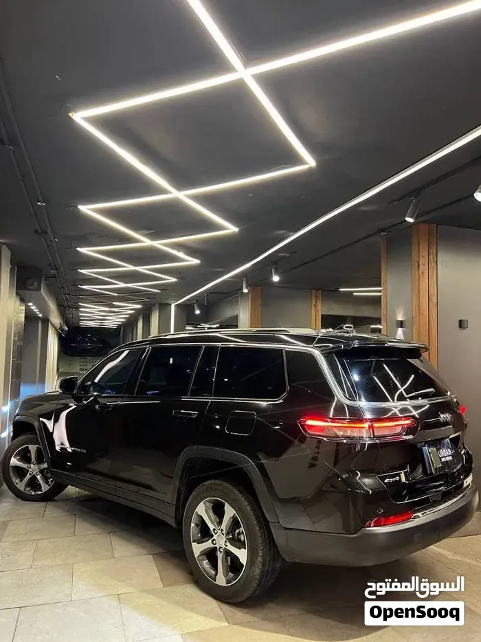 Jeep Cherokee 2024 photo 3