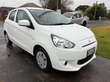 Mitsubishi Mirage 2013 photo 2