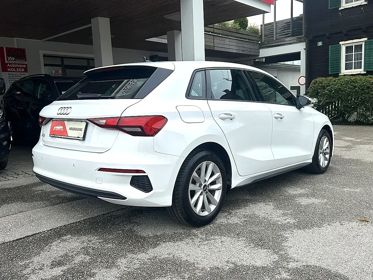 Audi A3 2023 photo 3