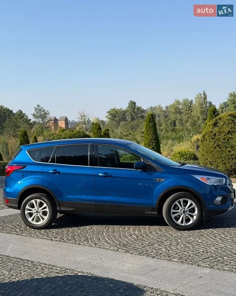 Ford Escape 2019 photo 4