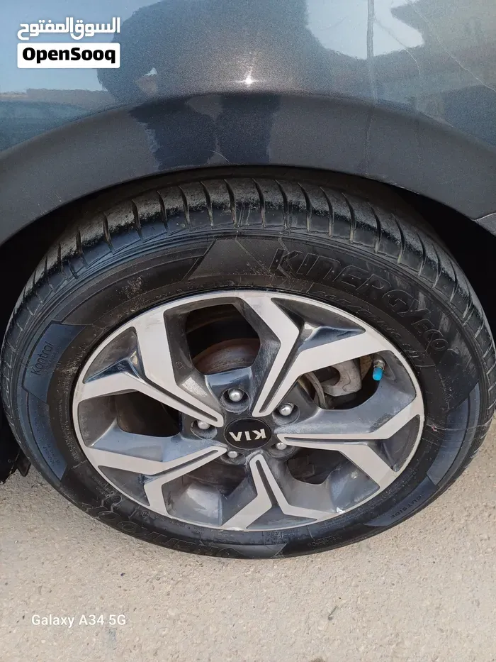 Kia Forte 2021 photo 2