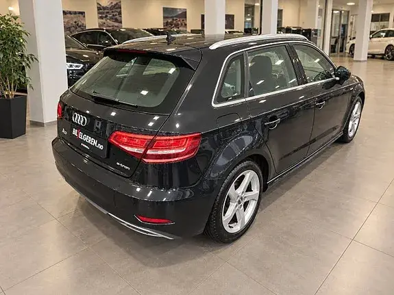Audi A3 2018 photo 4