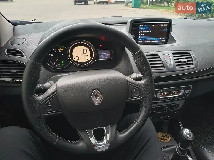 Renault Megane 2013 photo 3