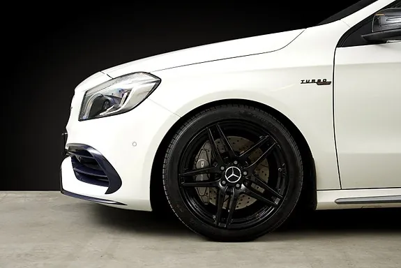 Mercedes-Benz A45 2015 photo 4