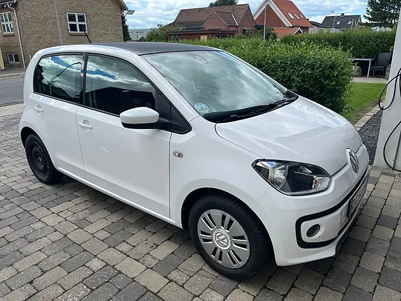 Volkswagen Up 2015 photo 3