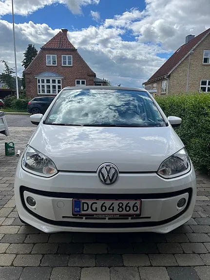 Volkswagen Up 2015 photo 2