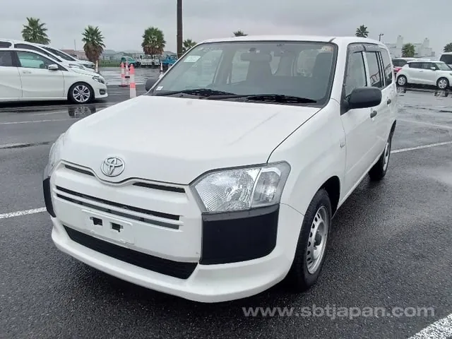 Toyota Probox 2016 photo 2