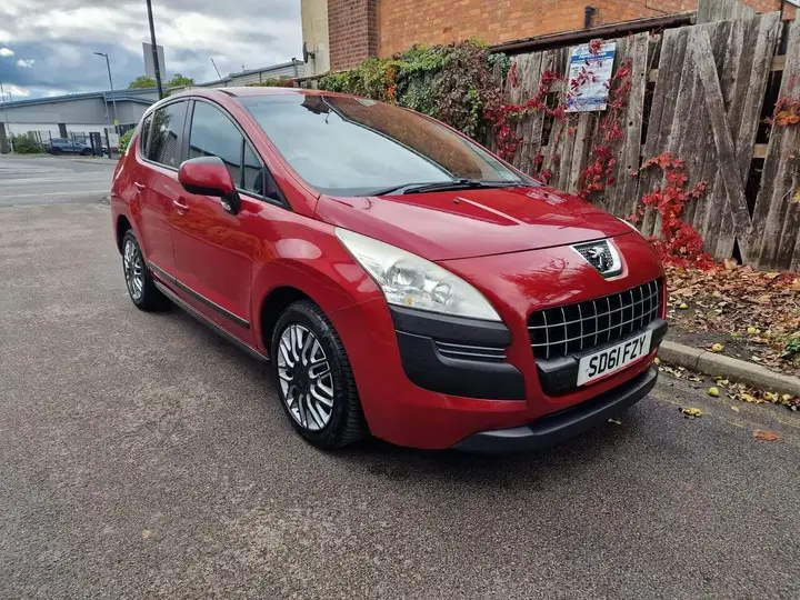 Peugeot 3008 2011 photo 2