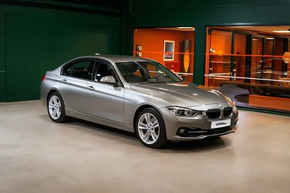 BMW 330I