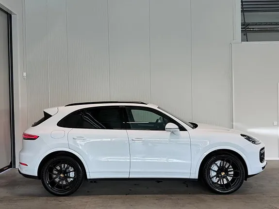 Porsche Cayenne Turbo 2019 photo 4