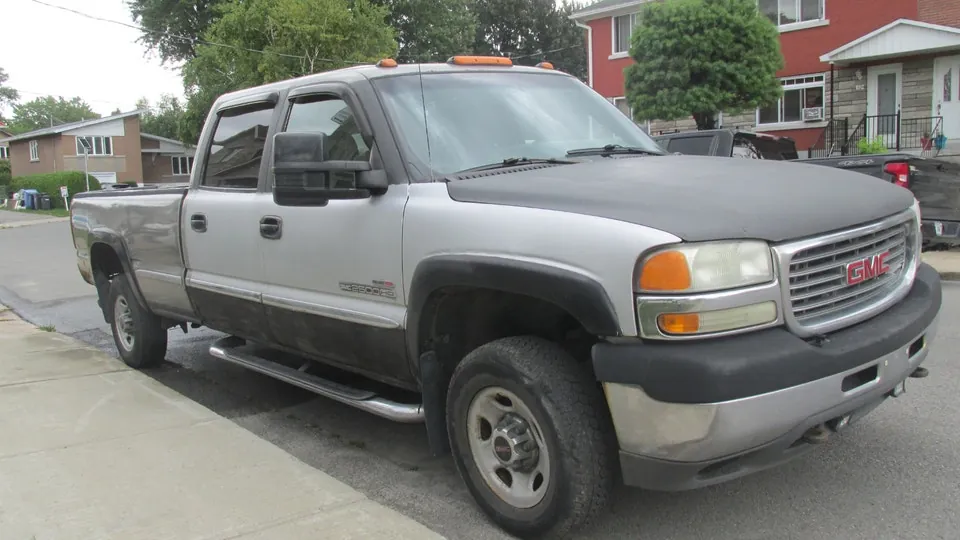 GMC Sierra 2500Hd 2002 photo 2