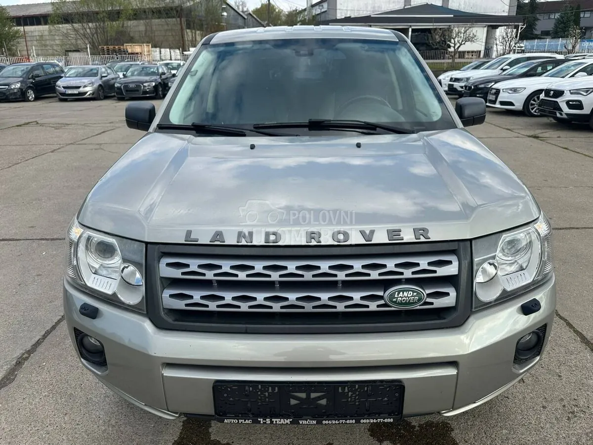 Land Rover Freelander 2012 photo 2