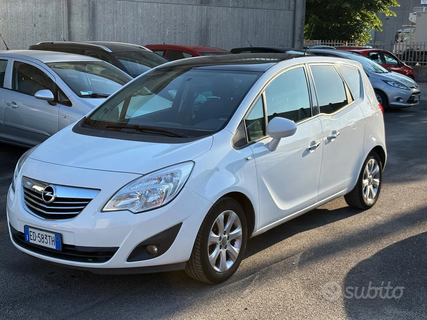 Opel Meriva 2011 photo 2