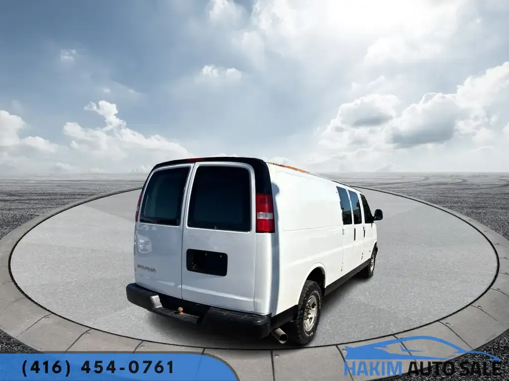 GMC Savana 2018 photo 5