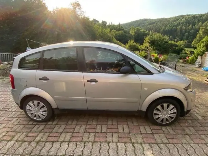 Audi A2