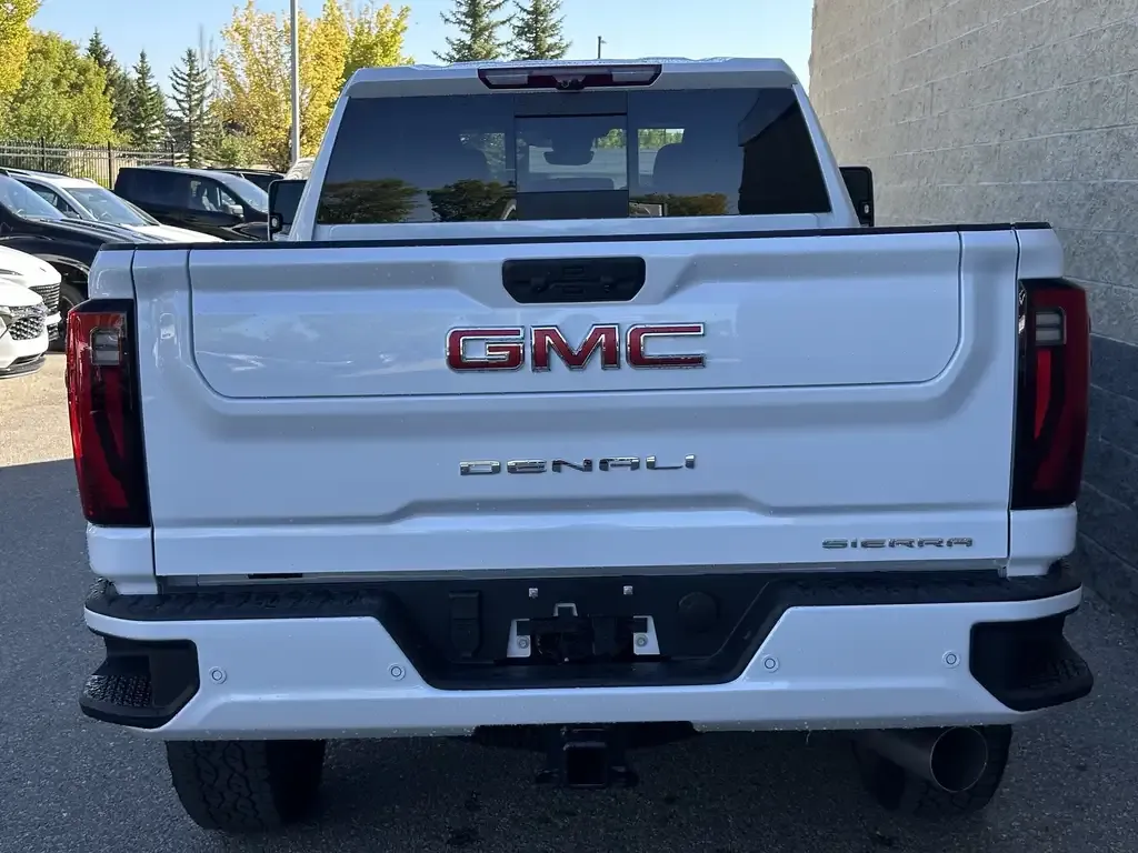 GMC Sierra 3500Hd 2026 photo 5
