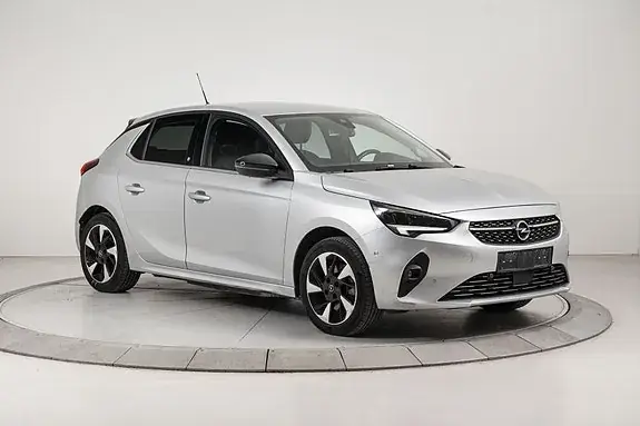Opel Corsa E 2023 photo 2