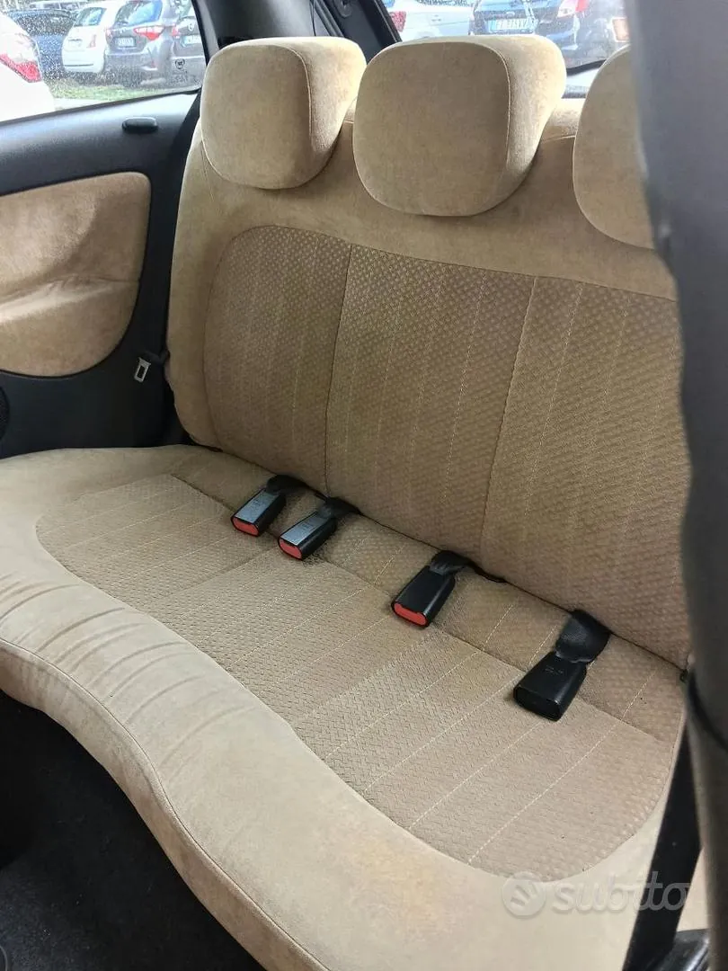 Lancia Ypsilon 2005 photo 2