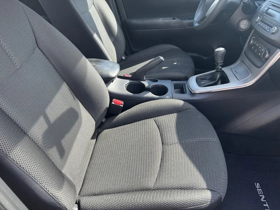Nissan Sentra 2013 photo 3