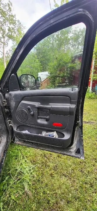 Dodge Ram 1500 2004 photo 3