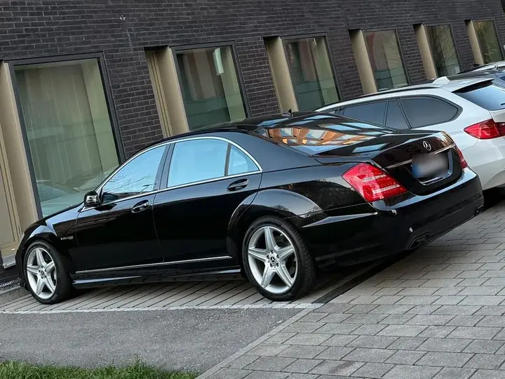 Mercedes-Benz W221 S 500