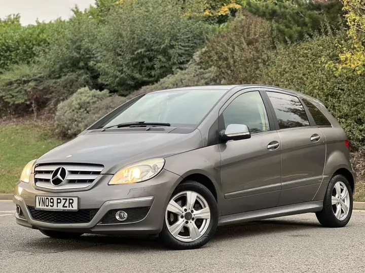 Mercedes-Benz B-Class 2009 photo 3