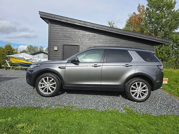 Land Rover Discovery Sport 2015 photo 2