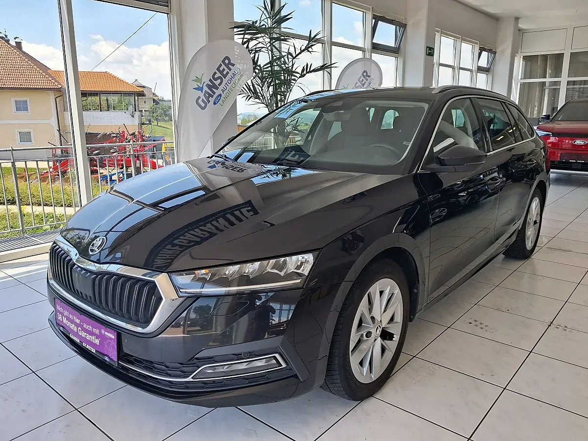 Skoda Octavia 2022 photo 3