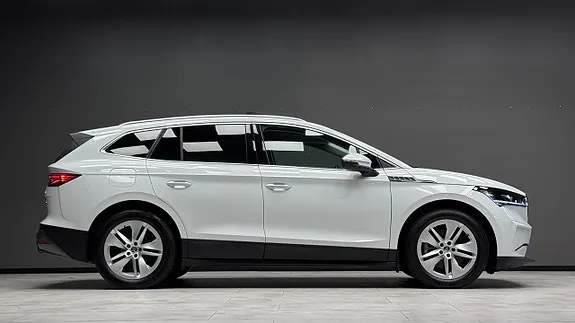 Skoda Enyaq 2023 photo 5