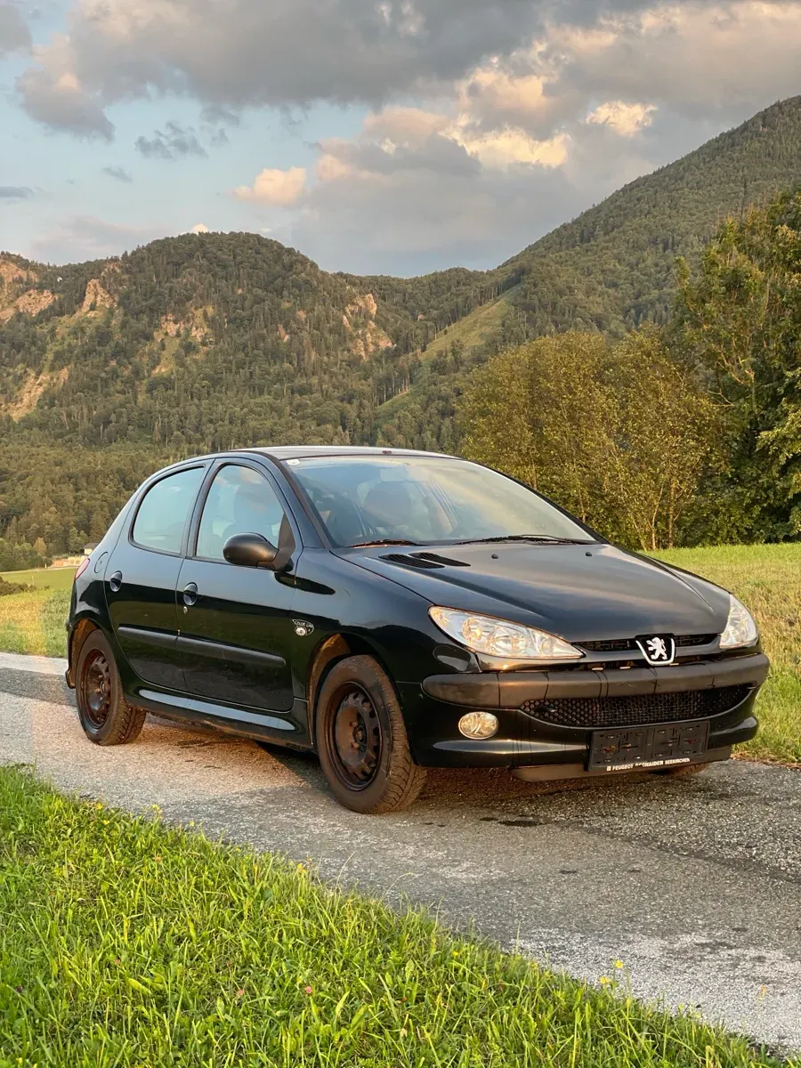 Peugeot 206 2005 photo 2