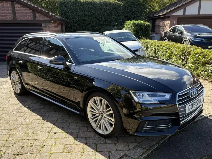Audi A4 Avant 2018 photo 2