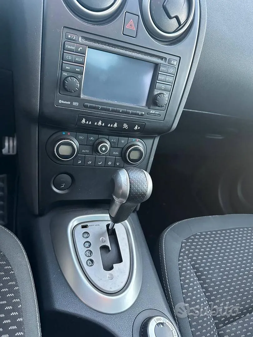 Nissan Qashqai 2010 photo 3