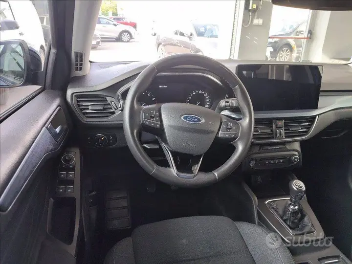 Ford Focus 2023 photo 5