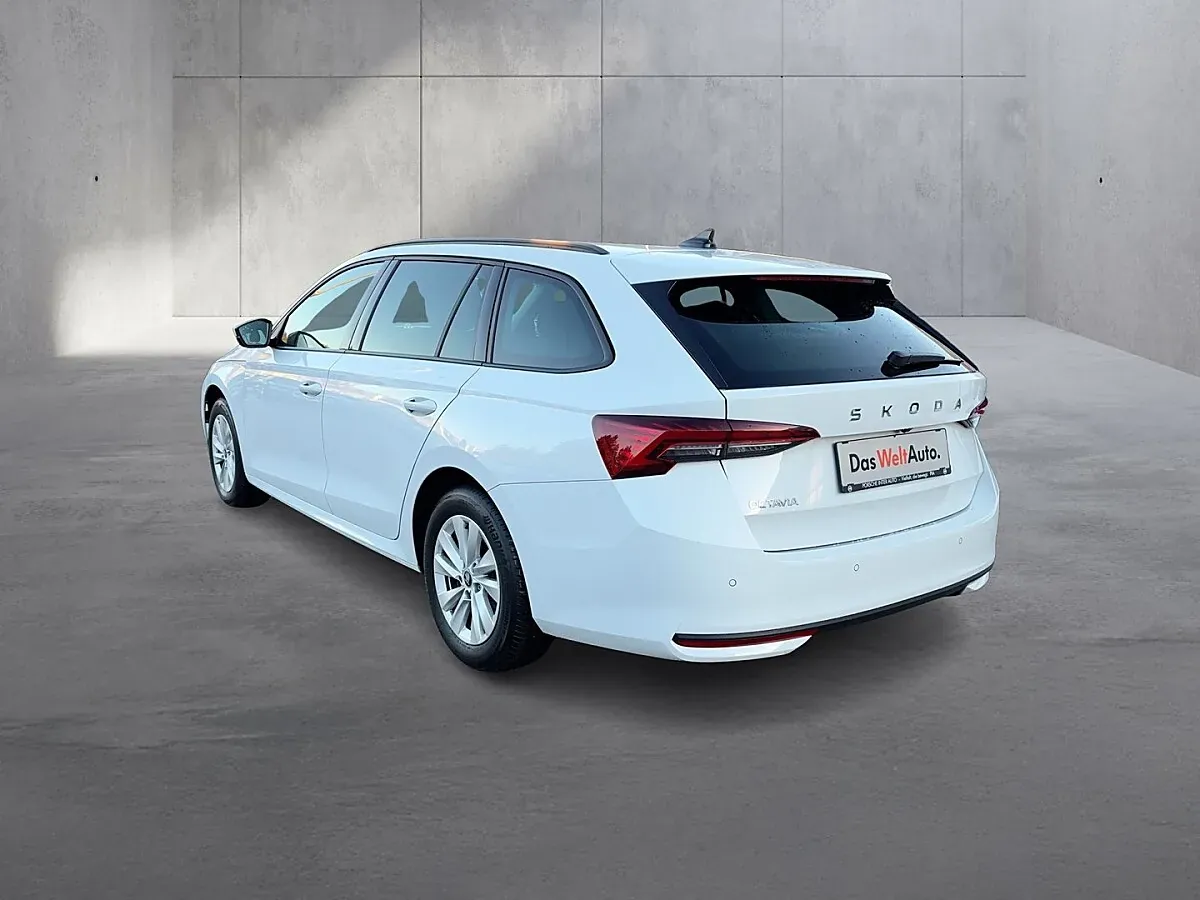 Skoda Octavia 2025 photo 3