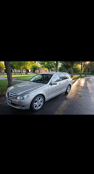 Mercedes-Benz C200