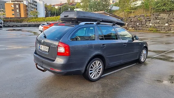 Skoda Octavia 2011 photo 5