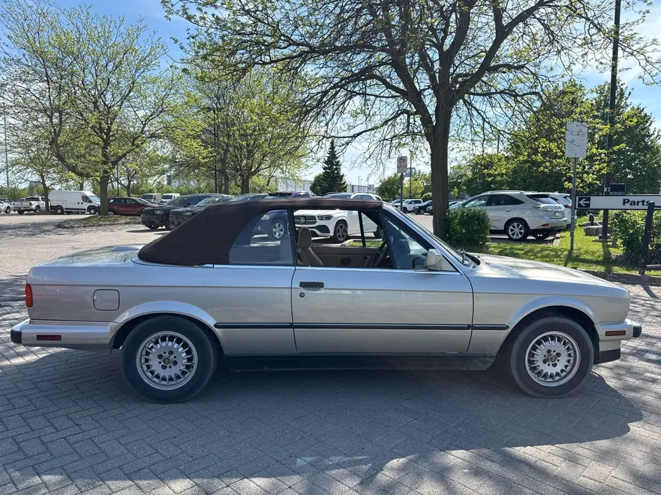 BMW 3 Series 1989 photo 4