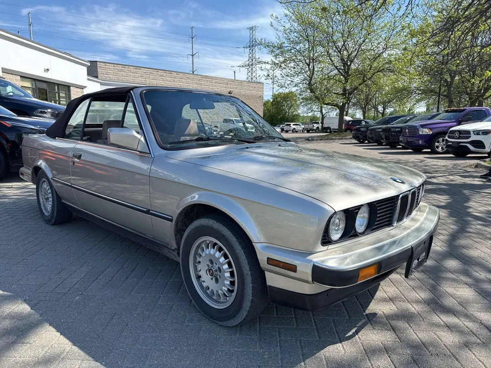 BMW 3 Series 1989 photo 3