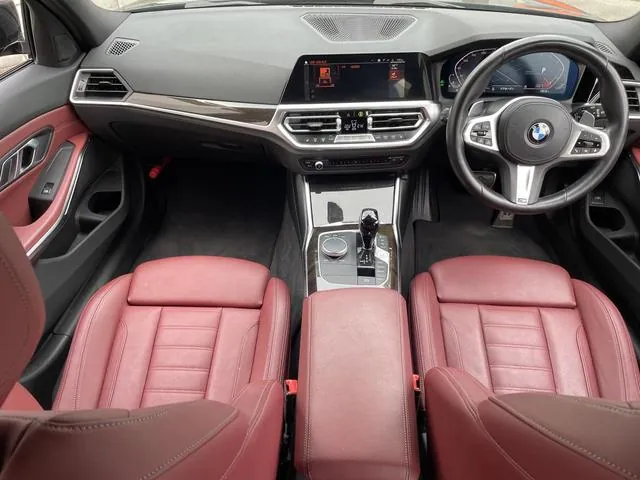 BMW 3 Series 2022 photo 3