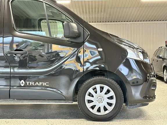 Renault Trafic 2019 photo 2