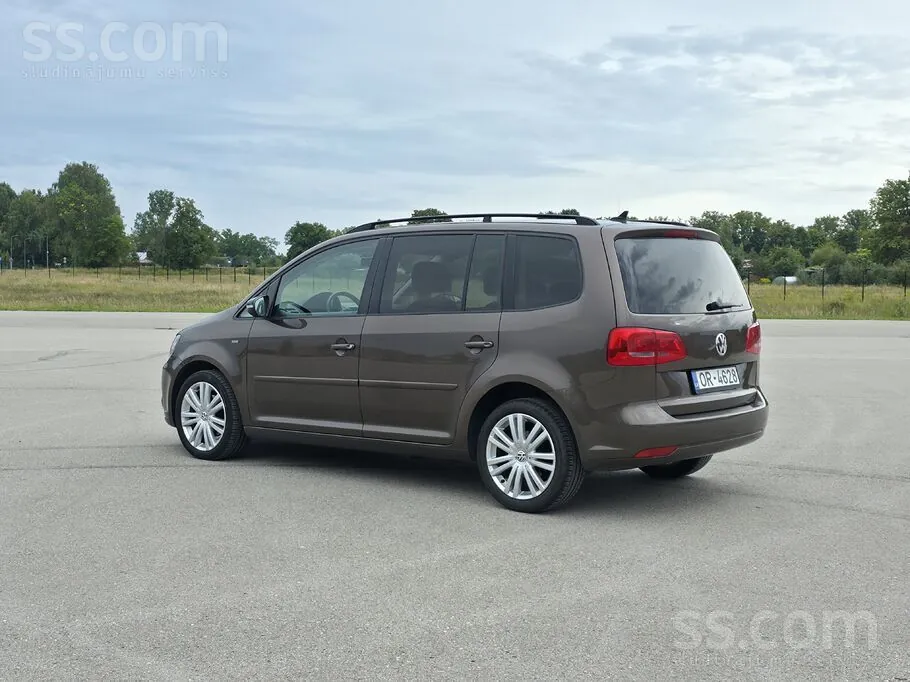 Volkswagen Touran 2013 photo 4