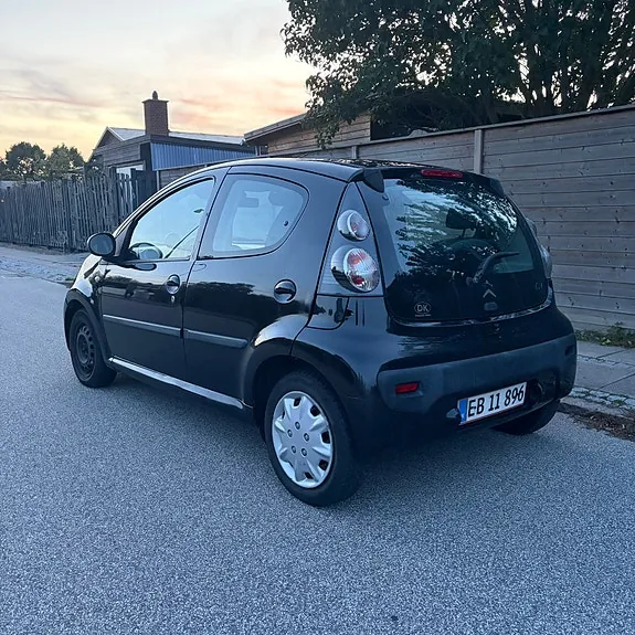 Citroen C1 2011 photo 4