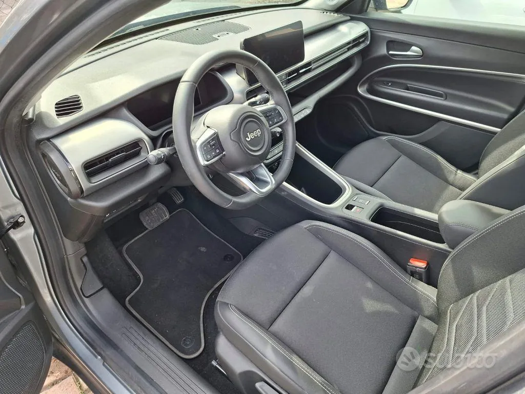 Jeep Avenger 2024 photo 4