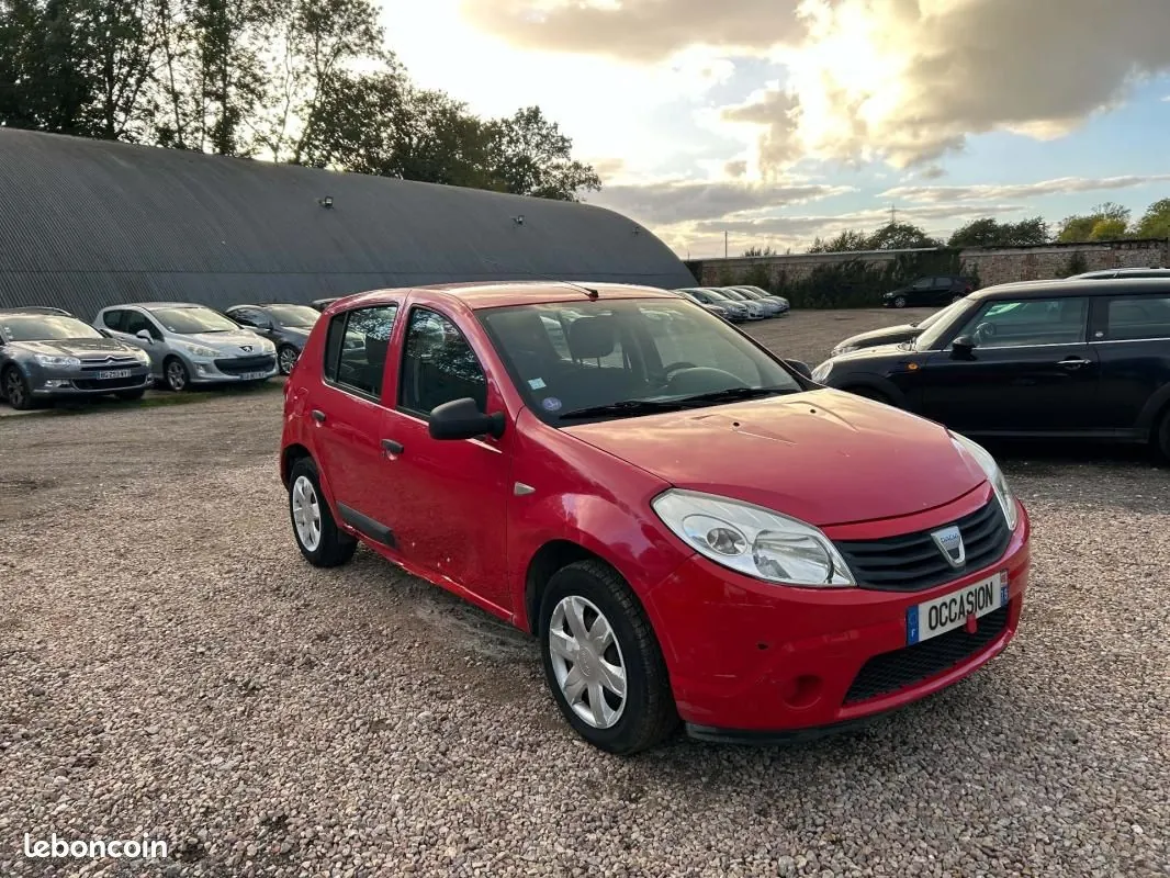 Dacia Sandero 2009 photo 2