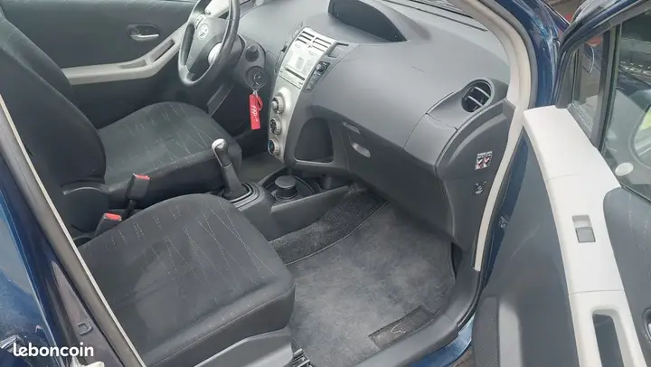 Toyota Yaris 2007 photo 3