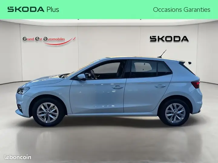 Skoda Fabia 2022 photo 2