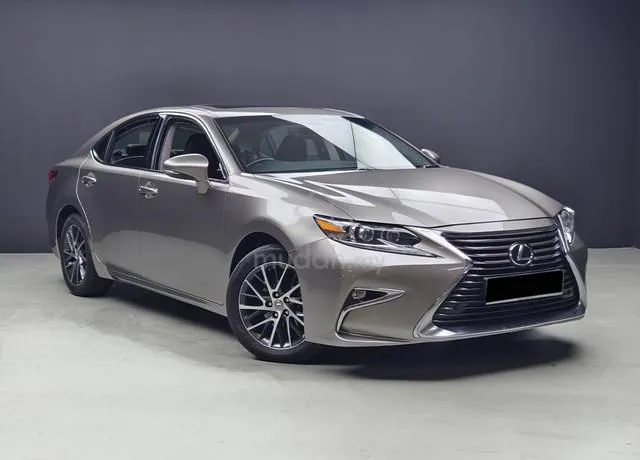 Lexus Es250