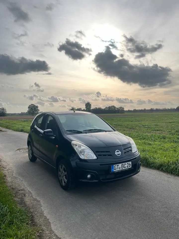 Nissan Pixo