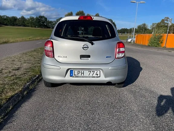 Nissan Micra 2011 photo 5
