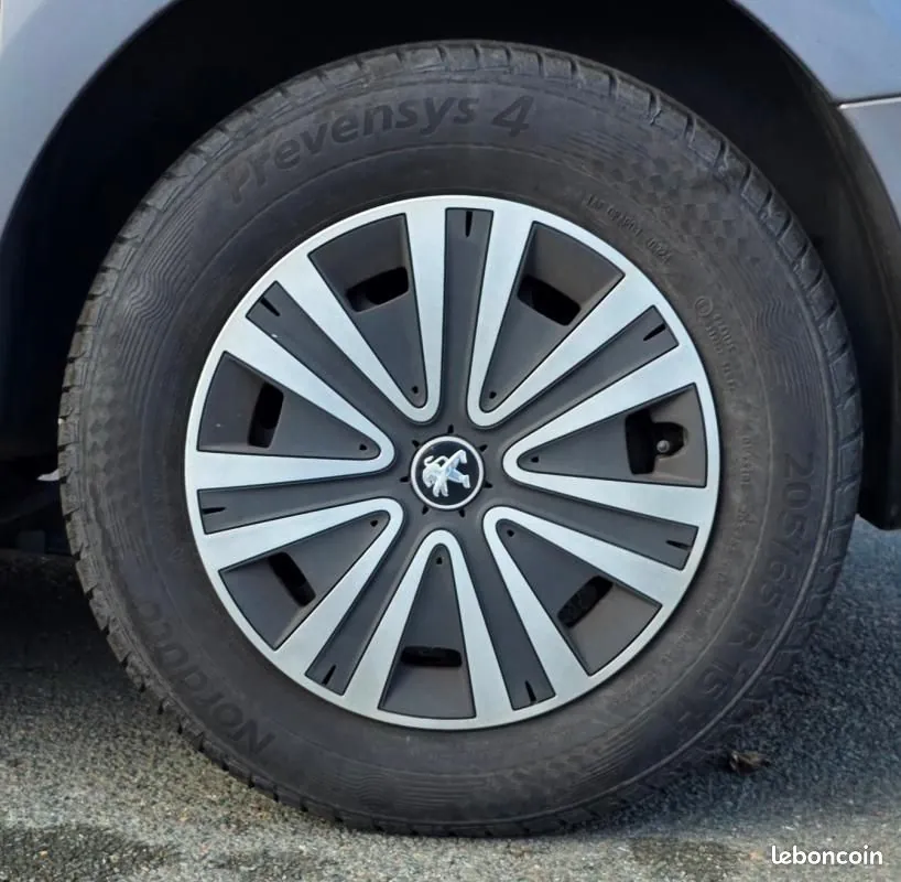 Peugeot Partner Tepee 2016 photo 4